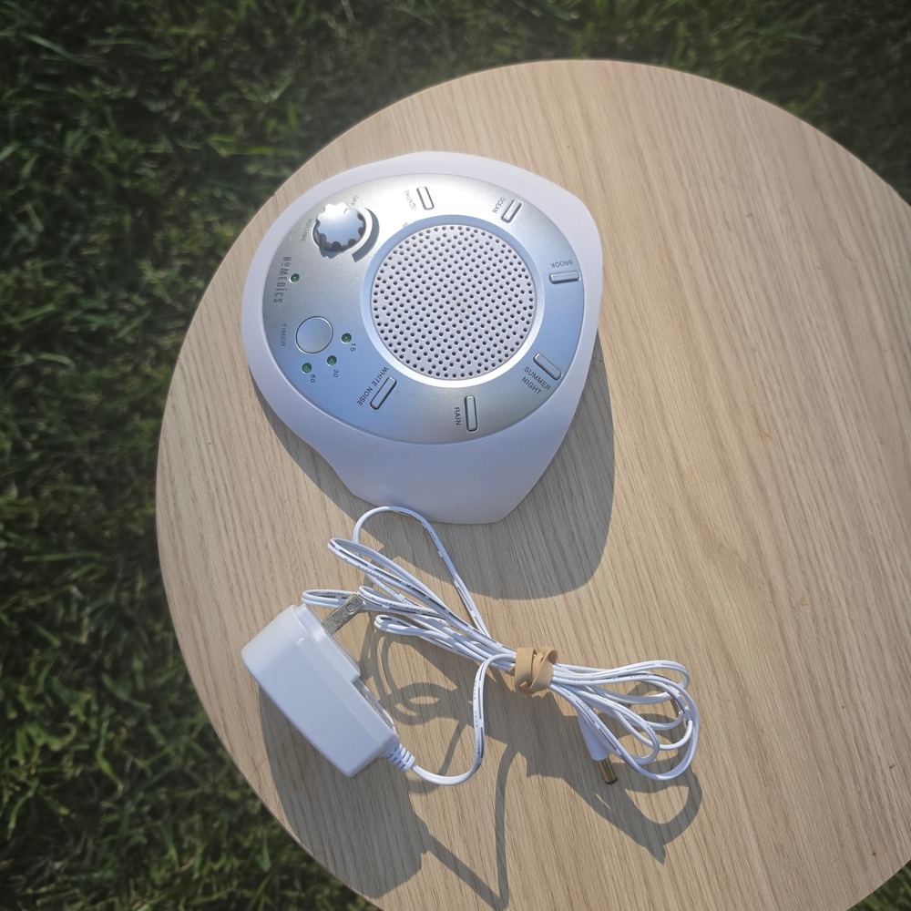 Homedics SoundSpa White Noise Sleep Machine SS-2000 Silver White 6 Sounds